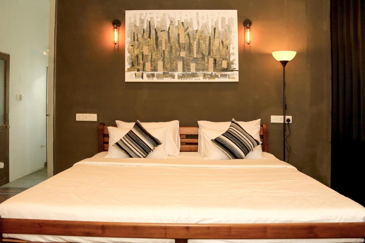 Eden Studio Apartments - 1 Коломбо Екстер'єр фото